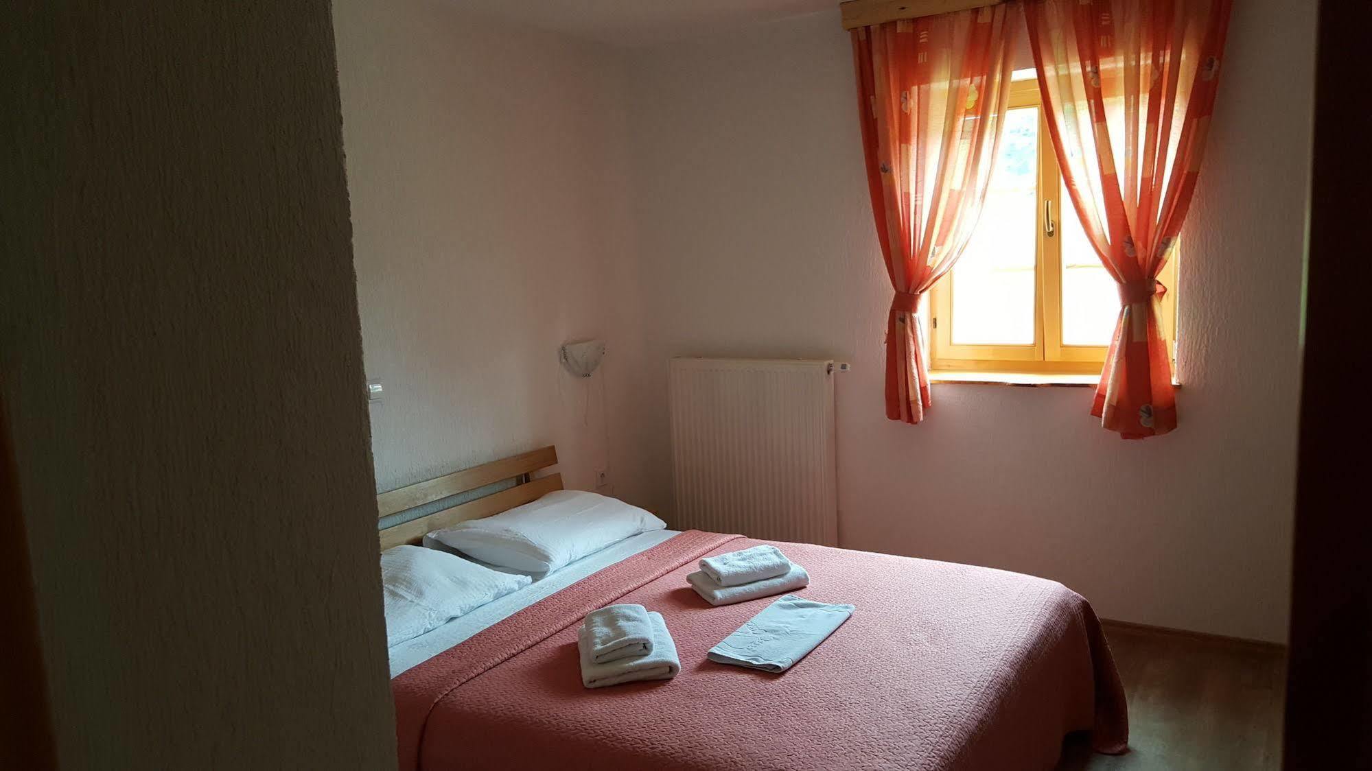 Guest House Plitvice Waterfall Plitvicka Jezera Luaran gambar