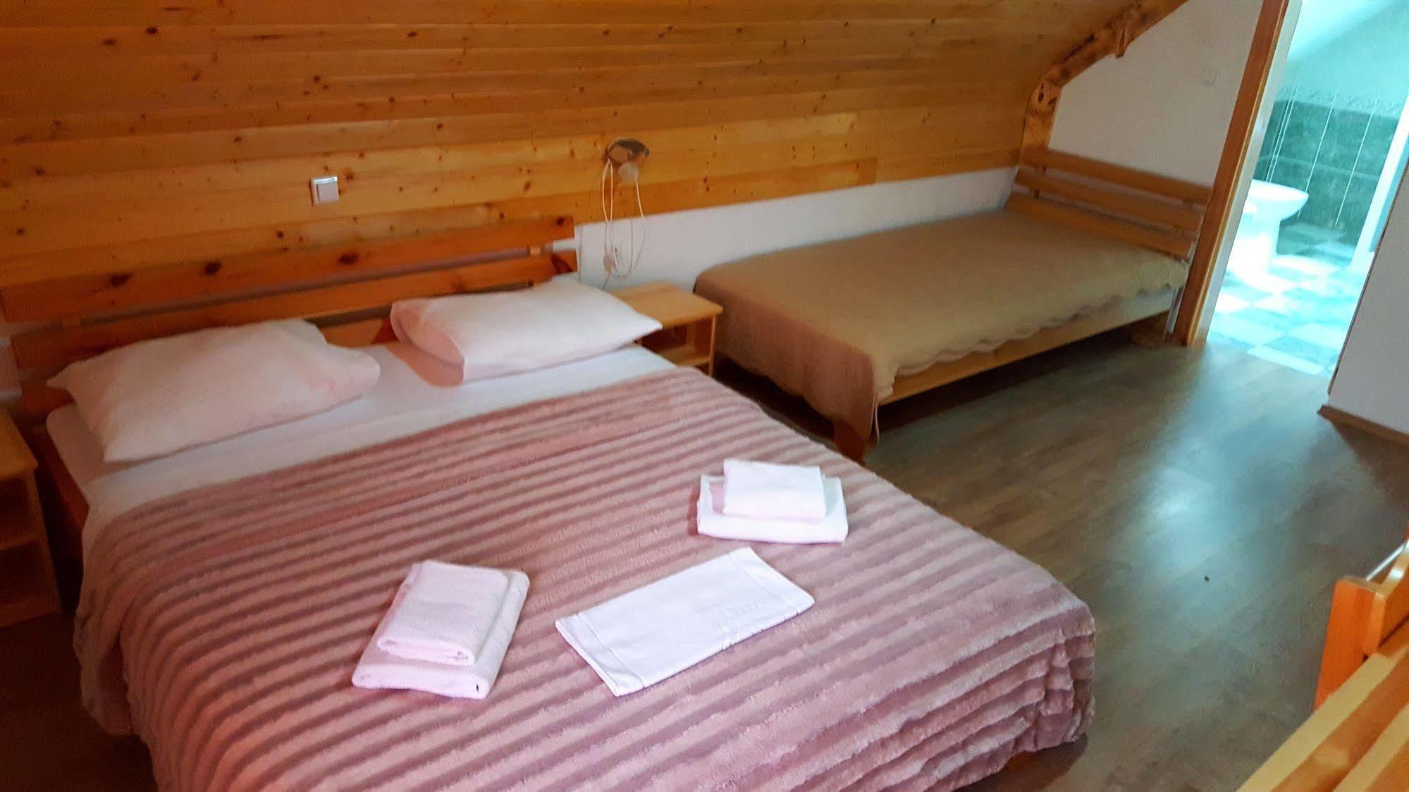 Guest House Plitvice Waterfall Plitvicka Jezera Luaran gambar